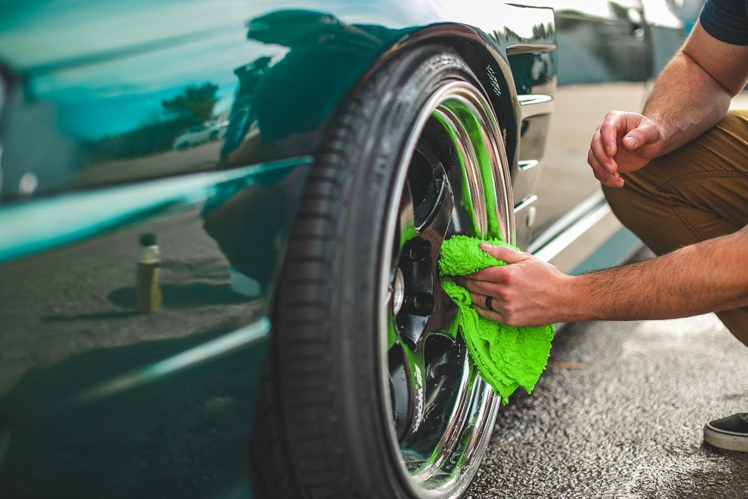 imageThe Rag Company  Creature Edgeless Auto Detailing Towels 10Pack Professional 7030 Blend DualPile Plush Microfiber Buffing ampamp Polishing 420gsm 16in x 16in Lime GreenLime Green