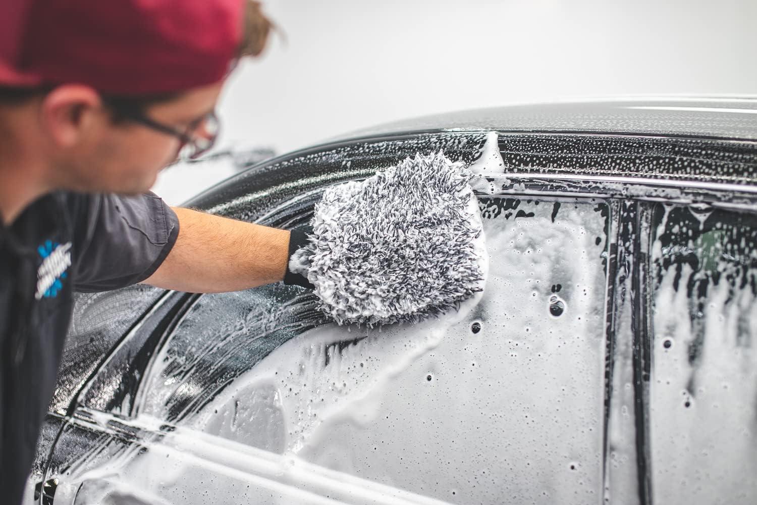 imageThe Rag Company  The Cyclone Ultra Wash Mitt 8in x 9in and Cyclone Ultra Wash Pad 10in x 10in  7030 Blend Korean Microfiber Foam Padding ScratchFree LintFree Black 2Pack